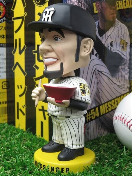 ラーメンを持ったメッセンジャー選手 ボブルヘッド人形 ［阪神タイガース承認］ 800体限定
