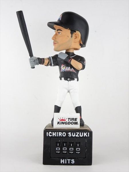 イチロー マイアミ・マーリンズ ボブルヘッド ヒットカウンター付き TIRE KINGDOM