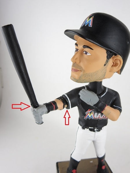 イチロー マイアミ・マーリンズ ボブルヘッド ヒットカウンター付き TIRE KINGDOM