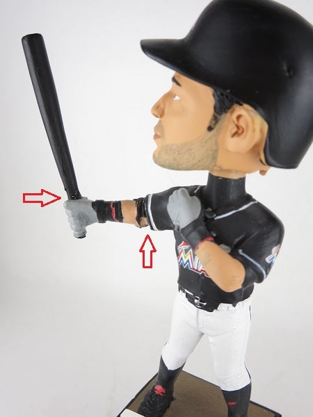 イチロー マイアミ・マーリンズ ボブルヘッド ヒットカウンター付き TIRE KINGDOM