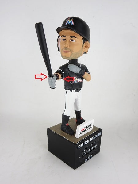 イチロー マイアミ・マーリンズ ボブルヘッド ヒットカウンター付き TIRE KINGDOM
